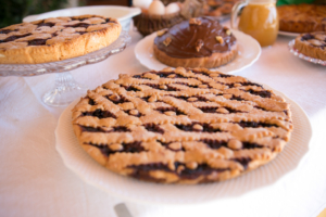 Crostata e dolci vari Agriturismo Regno di Marzagaglia